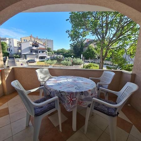 Apartmani Emily Пула Екстериор снимка