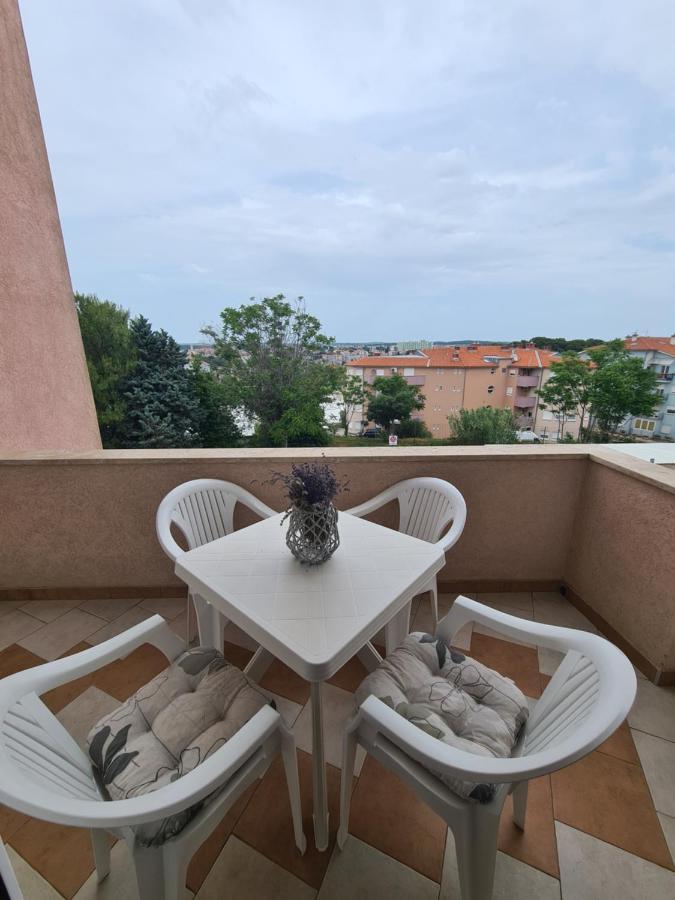 Apartmani Emily Пула Екстериор снимка